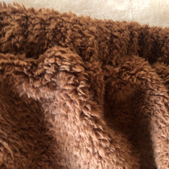 NWOT Brown Zip Half Placket Teddy Sweatshirt M - Picture 6 of 9